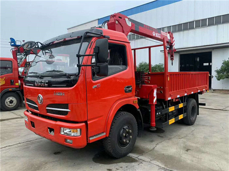 藍牌隨車吊底盤哪個品牌好？