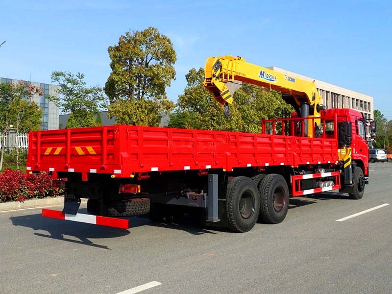 東風暢行后八輪徐工12噸隨車吊多少錢一輛？