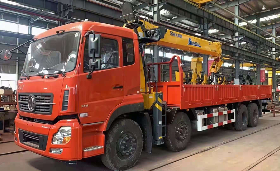 絕版現(xiàn)車東風天龍14噸隨車吊 國五