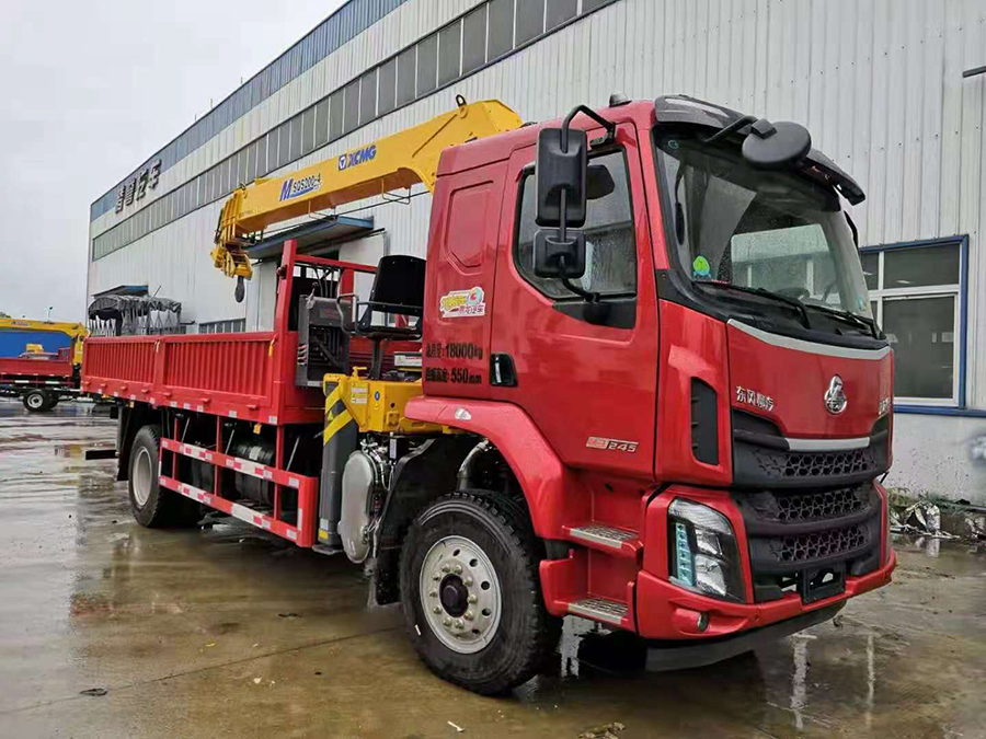 柳汽乘龍徐工8噸隨車(chē)吊價(jià)格